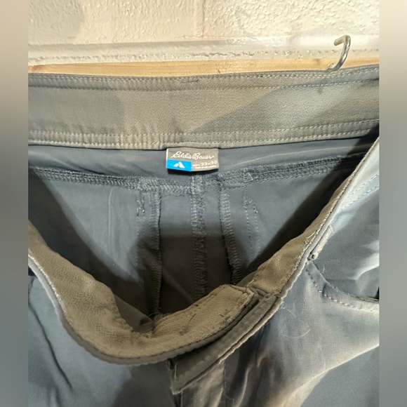 Eddie Bauer First Ascent Men’s Pants - Size 33x30 - Gray - Picture 3 of 7